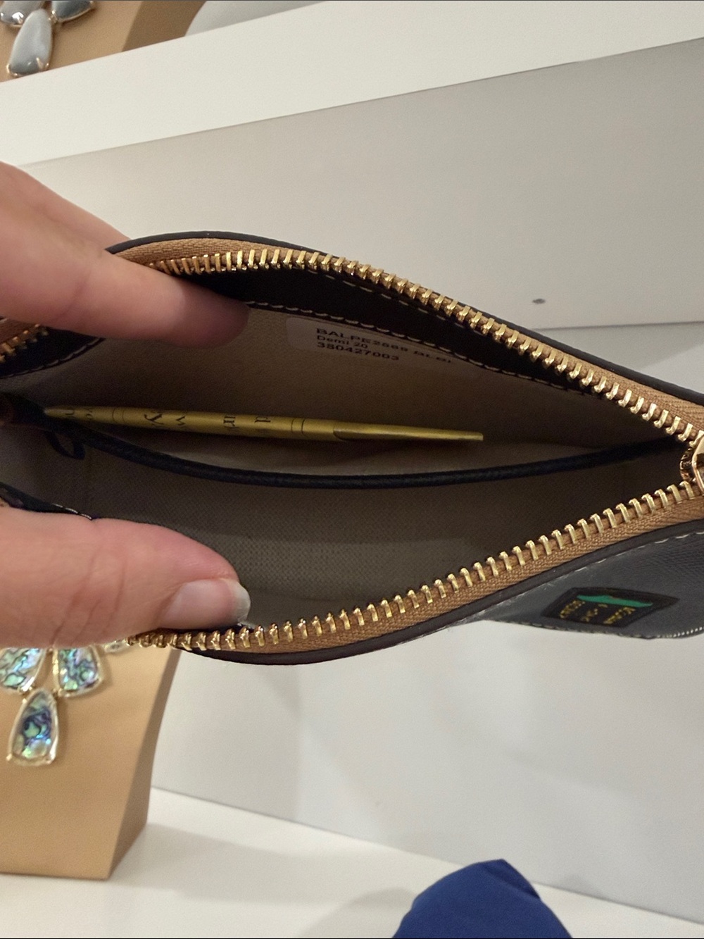 Dooney & Bourke Demi 20 - New - Picture 9 of 13